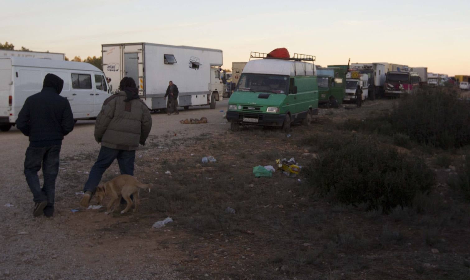 Una &#039;rave&#039; ocupa el aeródromo de Benagéber desde Nochevieja