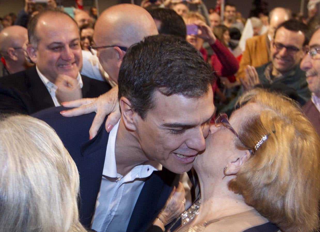 Pedro Sánchez da un mitin en Valencia