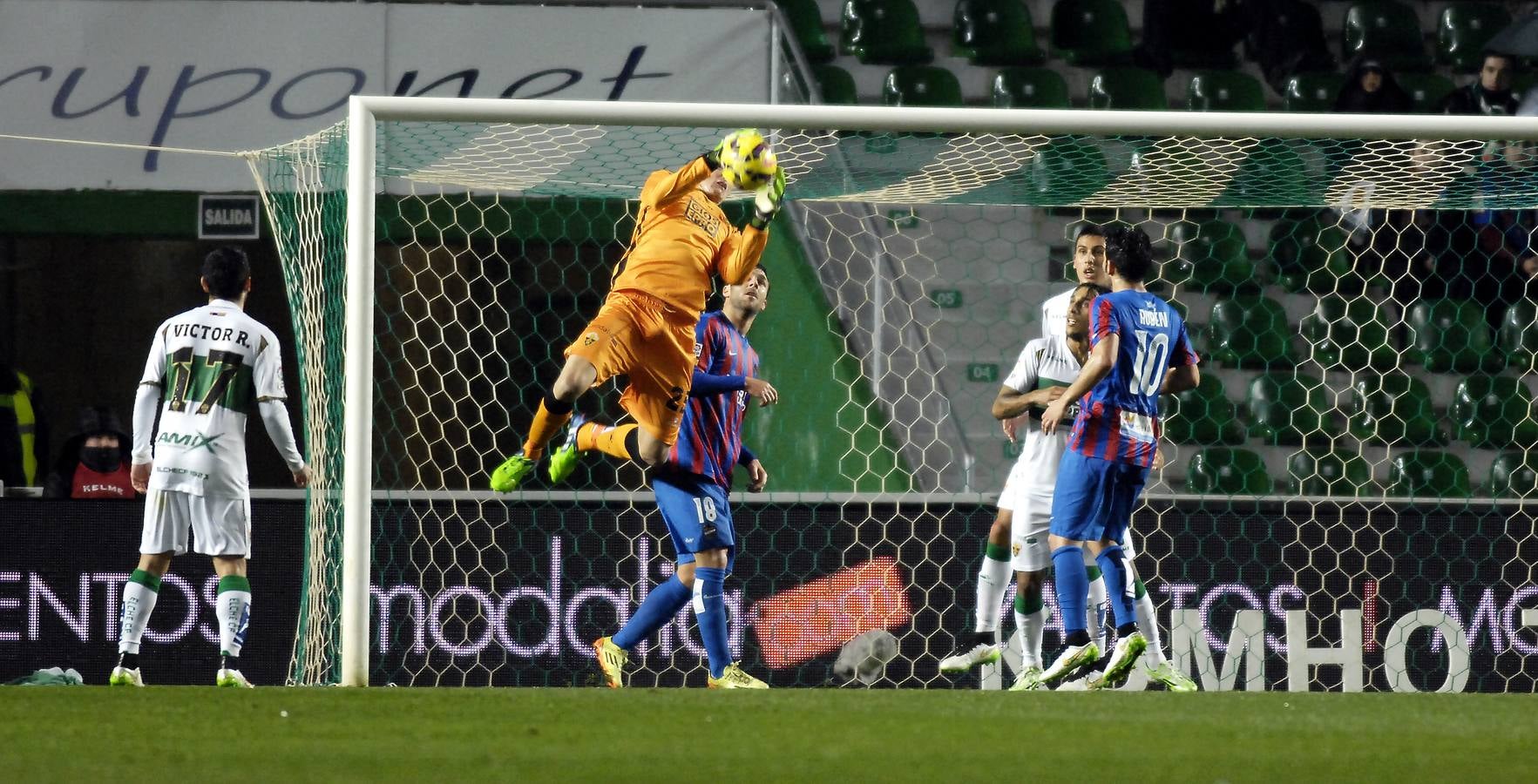 El Elche se enfrenta al Levante