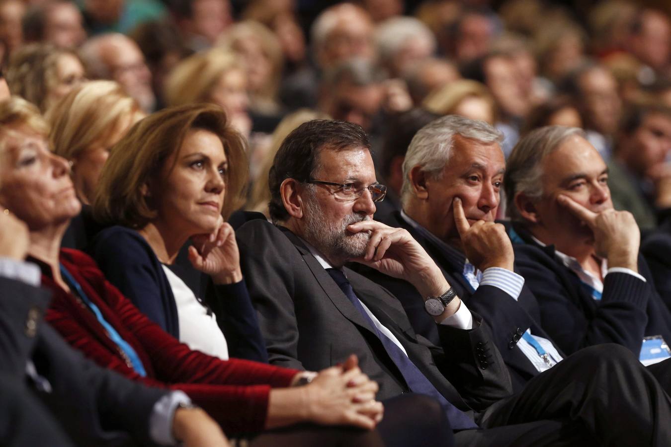 La secretaria general del PP, María Dolores de Cospedal; el presidente del Gobierno, Mariano Rajoy; el vicesecretario general de Política Autonómica y Local, Javier Arenas, y el vicesecretario de Estudios y Programas, Esteban González Pons.