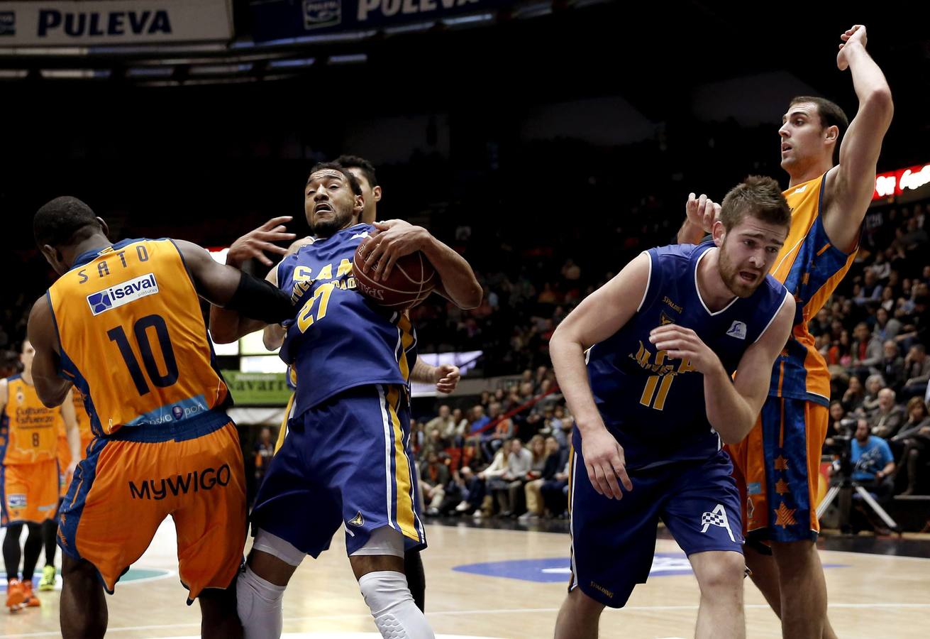 El Valencia Basket - UCAM Murcia en imágenes