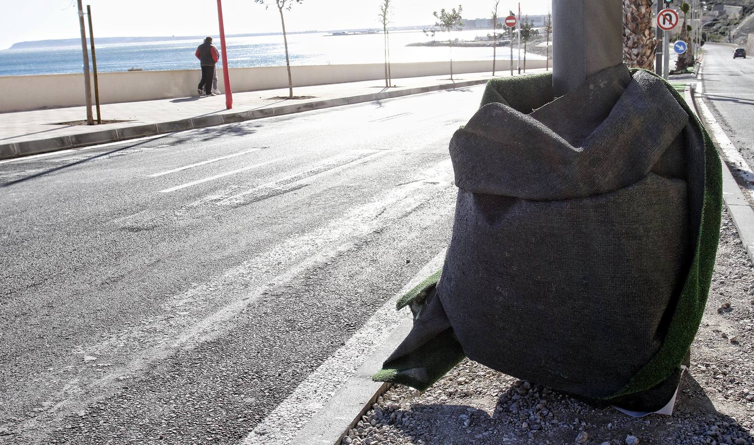 El viento no da trega en Alicante