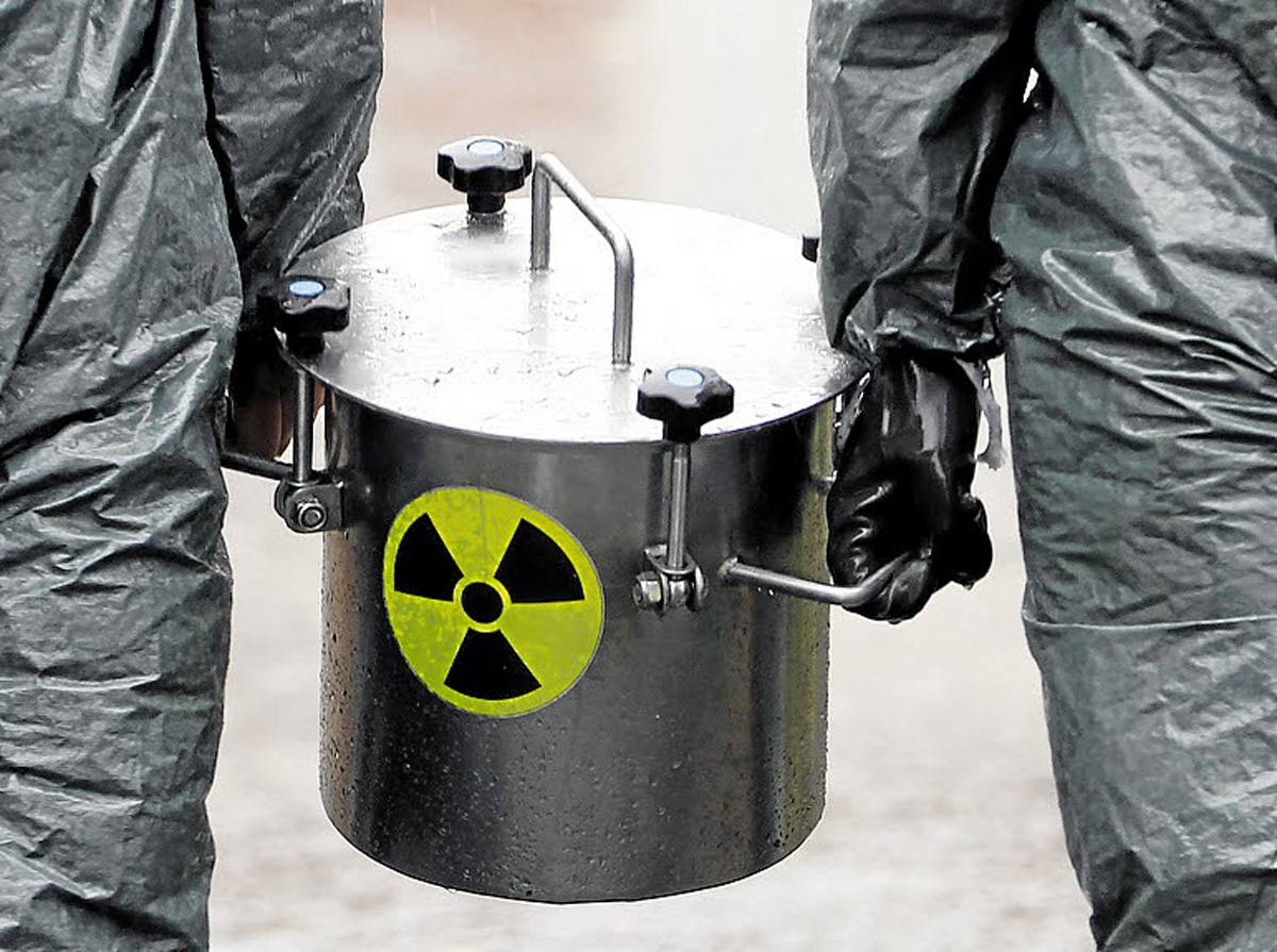 NBQ, el regimiento contra la guerra nuclear y bacteriológica de Paterna (Valencia)