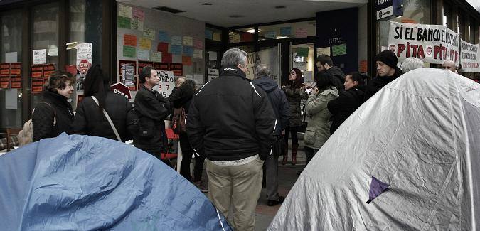 Stop Desahucios continúa su protesta en Alicante