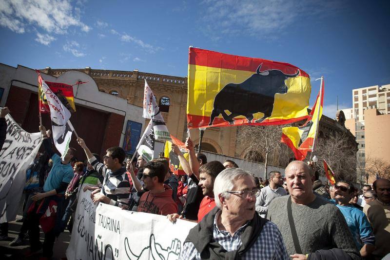 Masiva manifestación a favor del toro en Castellón