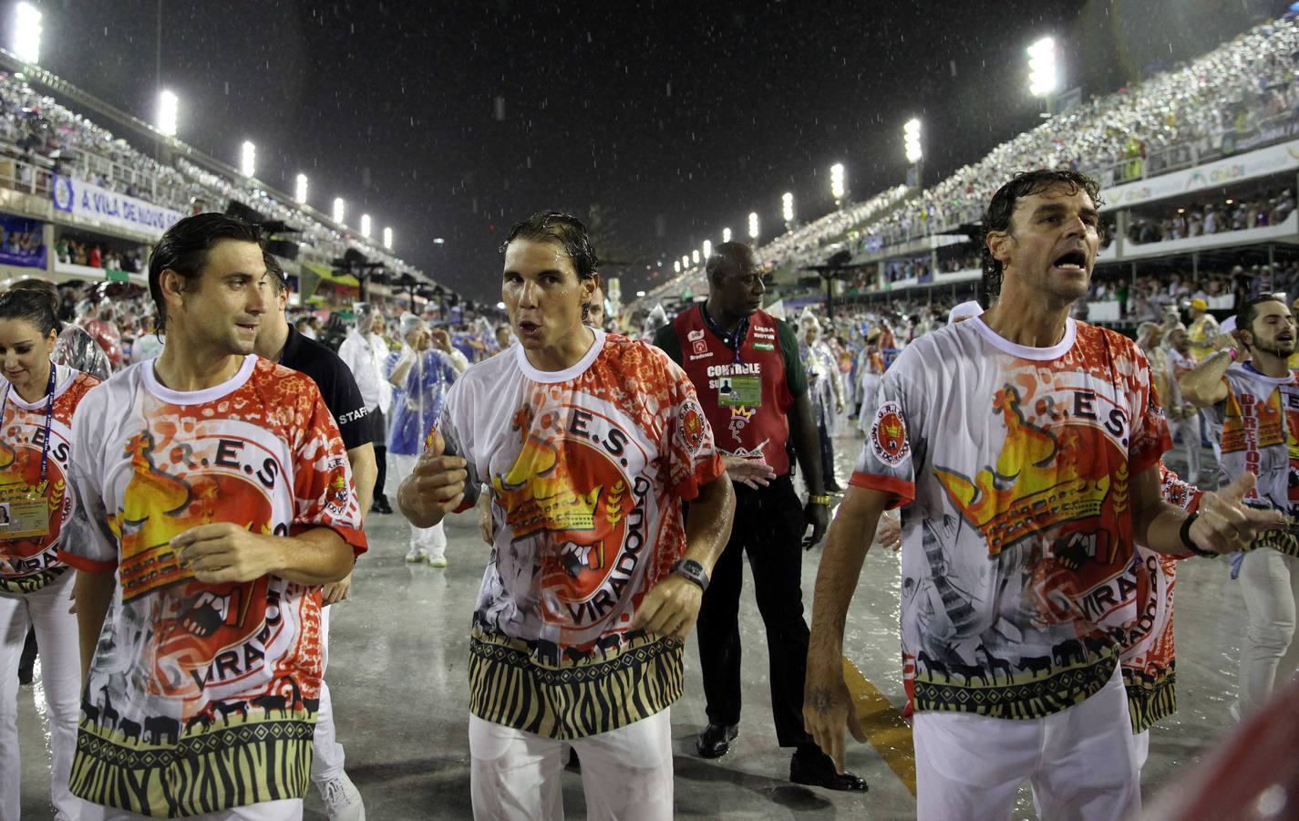 David Ferrer y Rafael Nadal desfilan en el Carnaval de Río de Janeiro