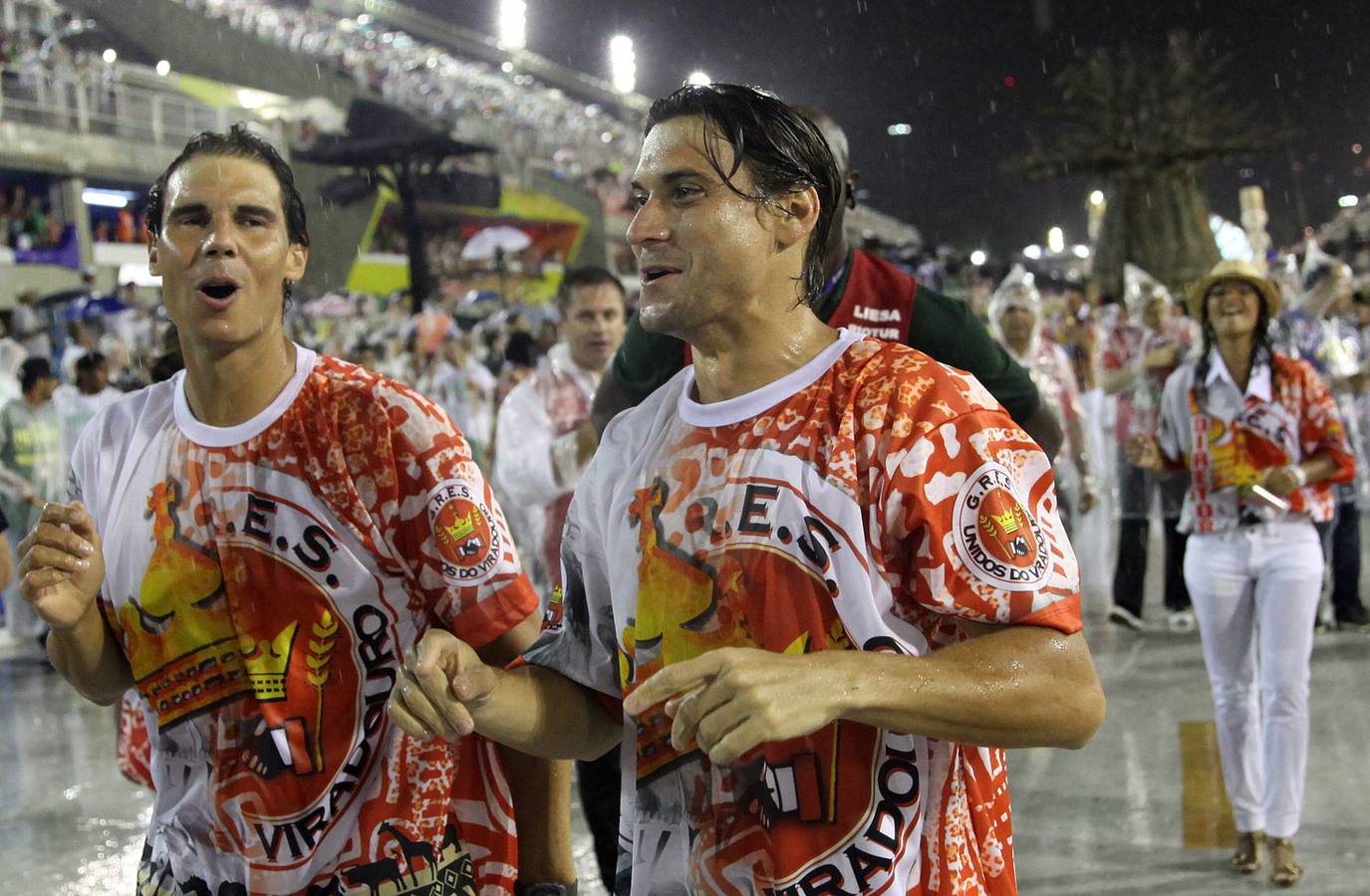 David Ferrer y Rafael Nadal desfilan en el Carnaval de Río de Janeiro