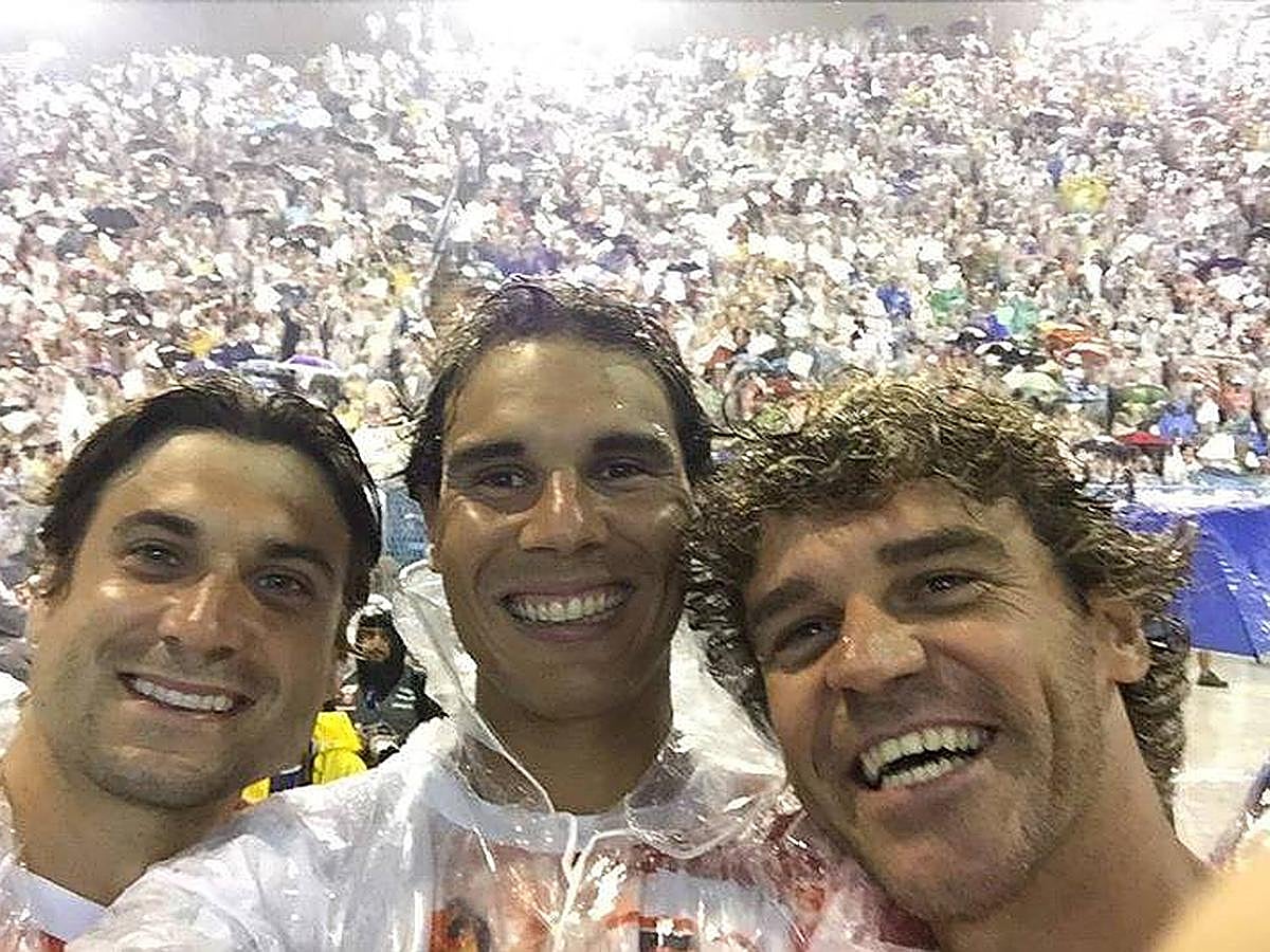 David Ferrer y Rafael Nadal desfilan en el Carnaval de Río de Janeiro