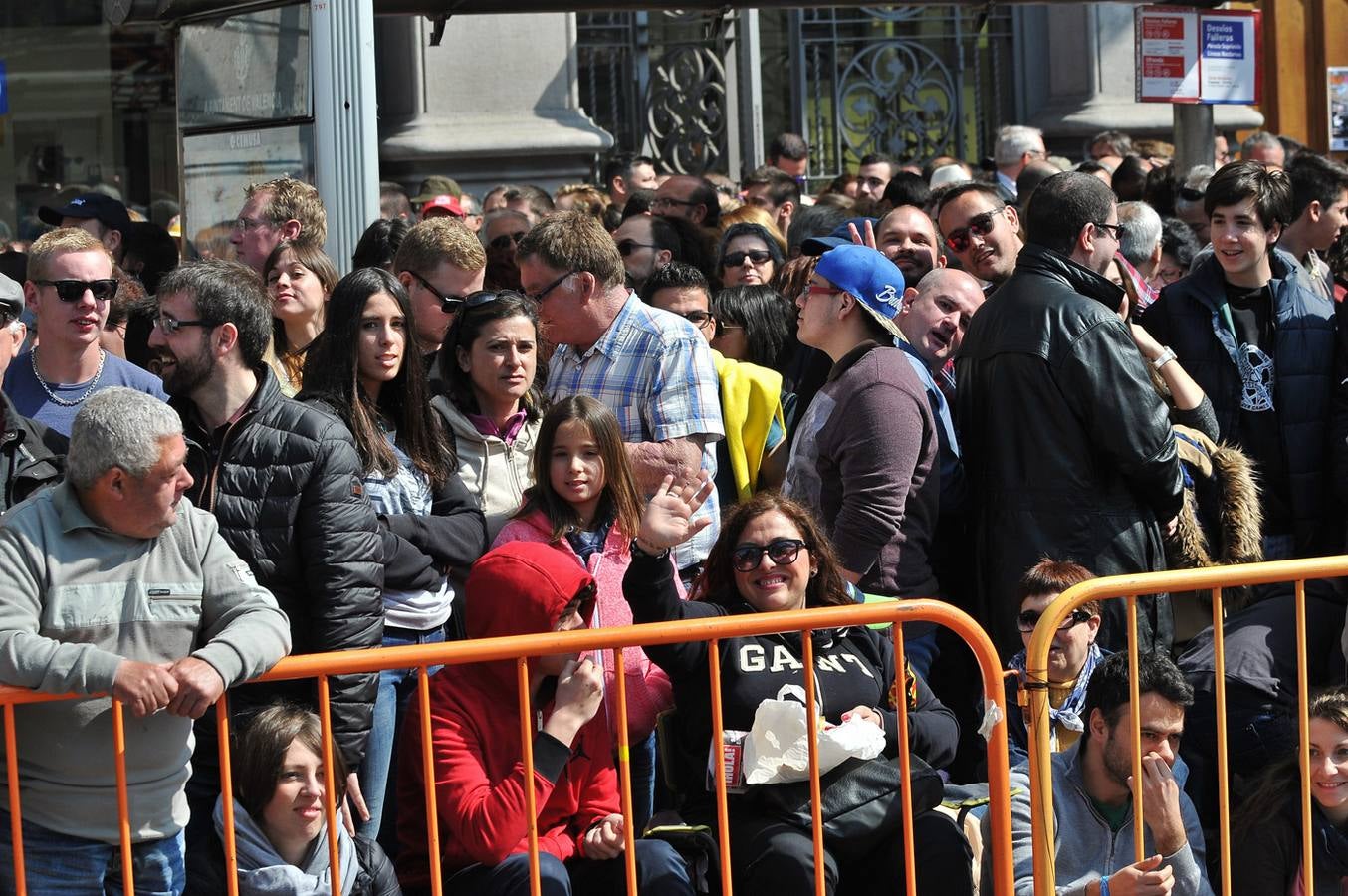 Fallas 2015: Búscate en la mascletà de hoy 17 de marzo (I)