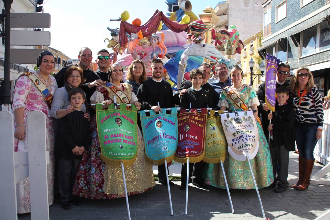 Premios Infantiles y Fallas de los colegios Paidos y Maristas de Dénia