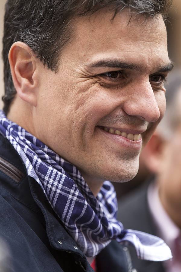 Fallas 2015: Pedro Sánchez visita Valencia en plenas fallas