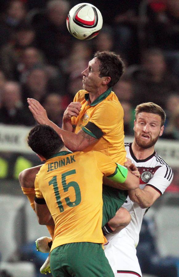 El partido de Mustafi con Alemania en imágenes