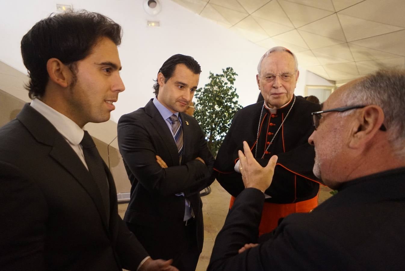 El cardenal Amigo pide afrontar el futuro desde el respeto a la tradición