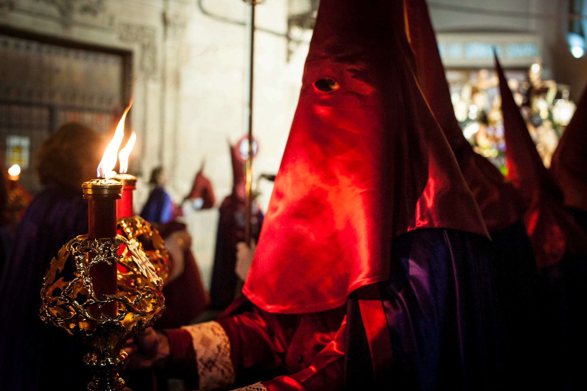 Penitencia y respeto en la noche