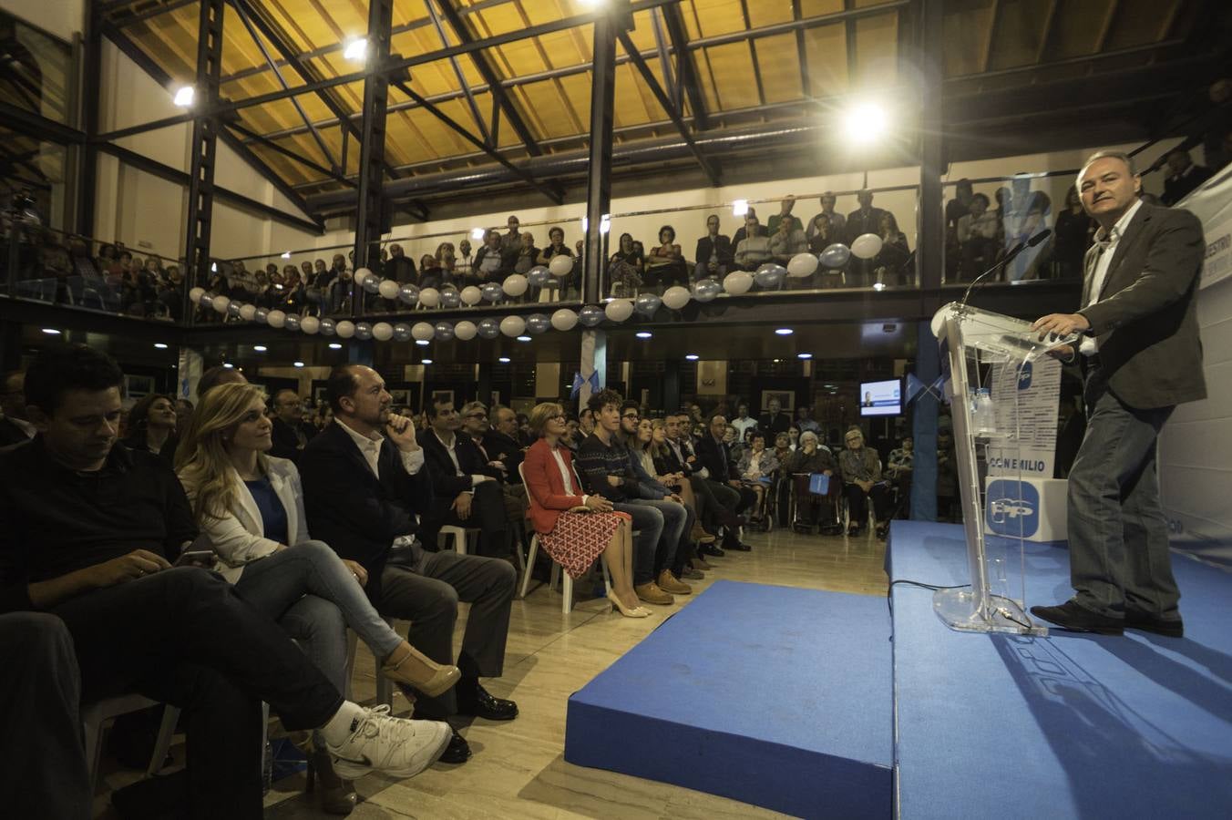 Bascuñana dibuja en su presentación la ciudad que el PP quiere y pide ayuda a Valencia para conseguirla