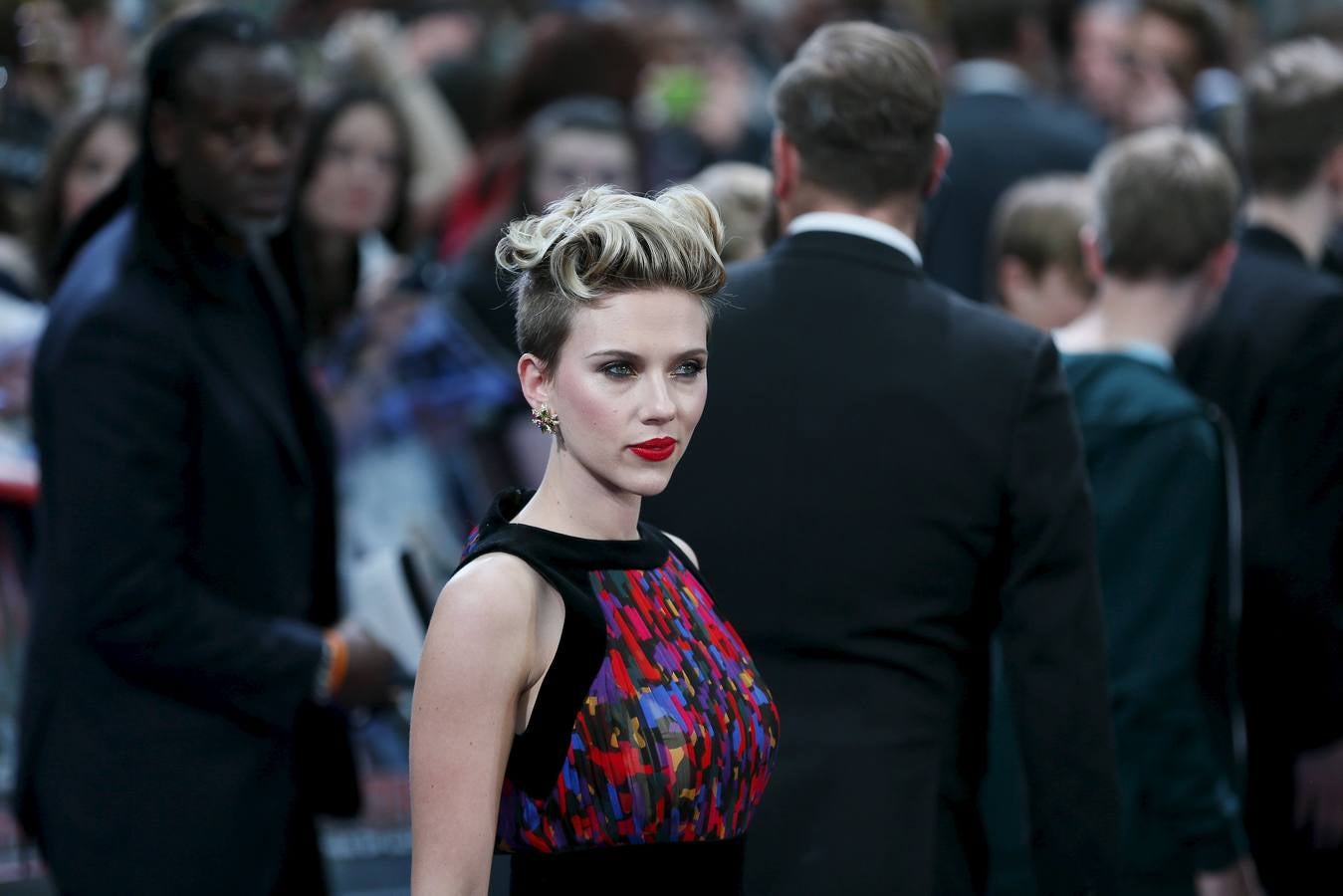 Scarlett Johansson brilla en la premiere londinense de &#039;Los vengadores: La era de Ultrón&#039;