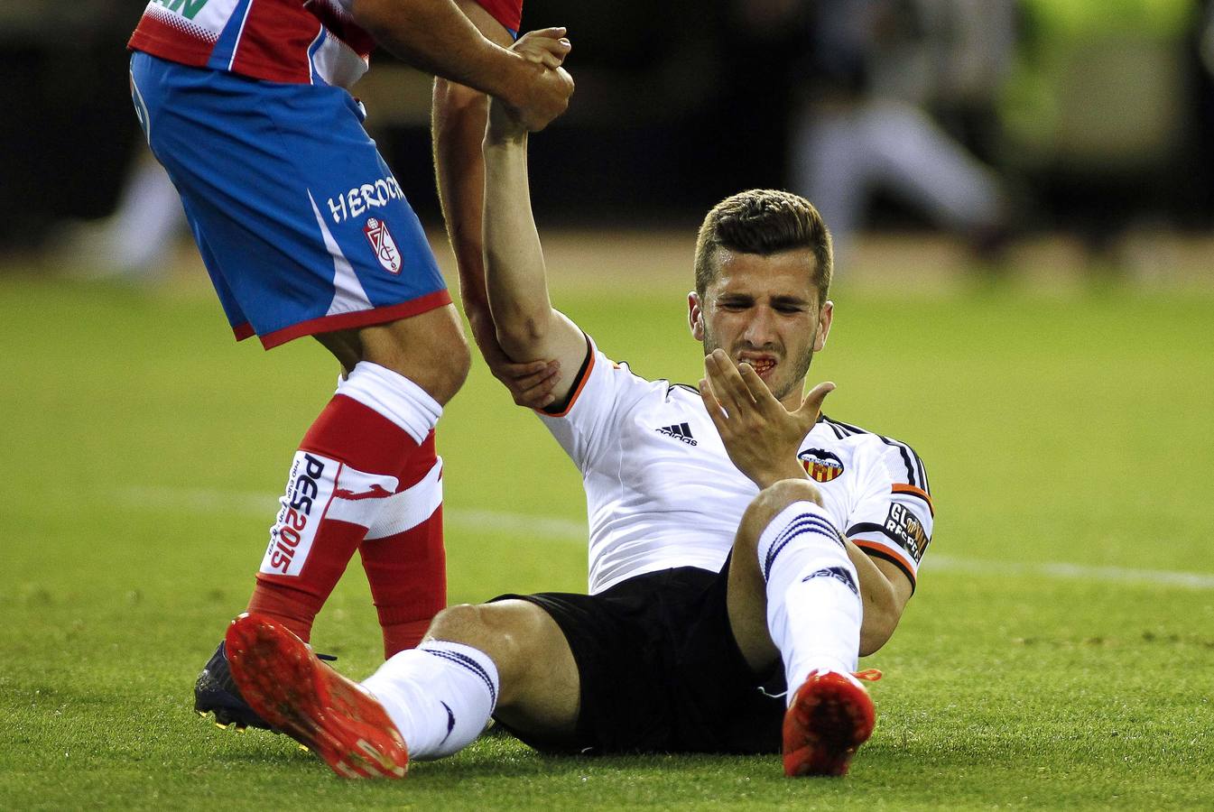 El Valencia CF-Granada, en imágenes