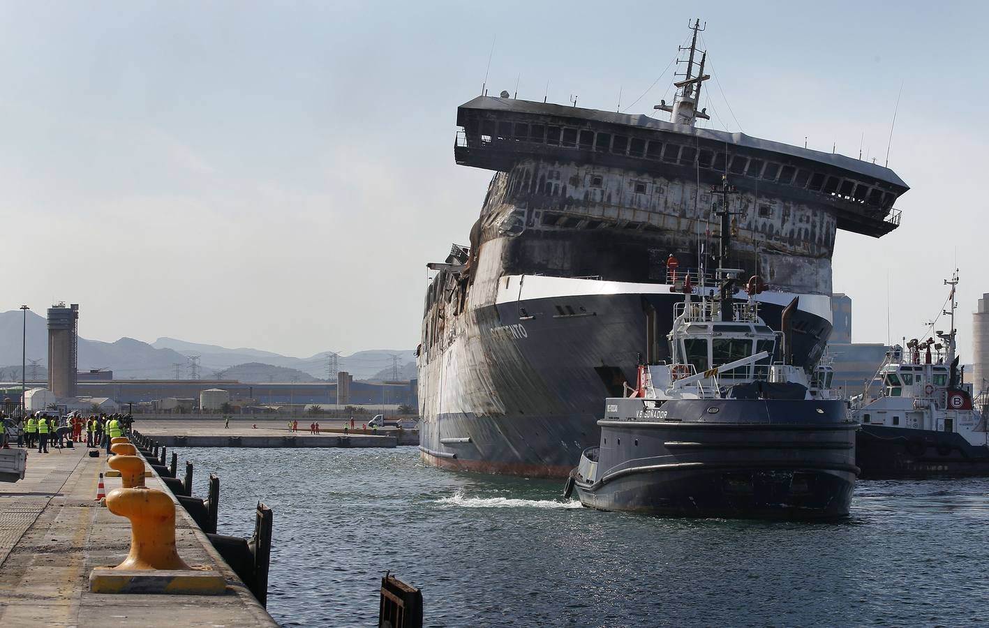 El Sorrento atraca en Sagunto