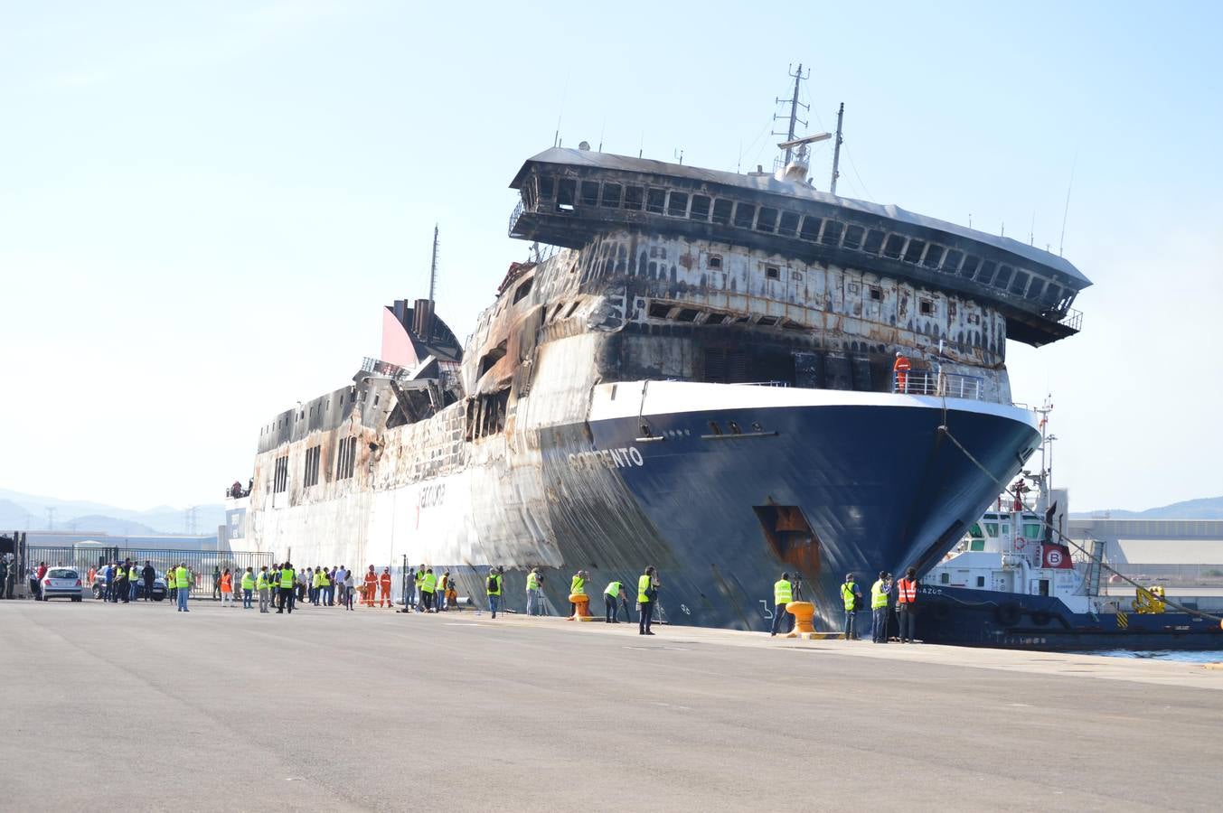 El Sorrento atraca en Sagunto