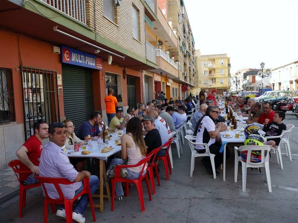 I Concentración de coches y motos clásicas en Alcàsser