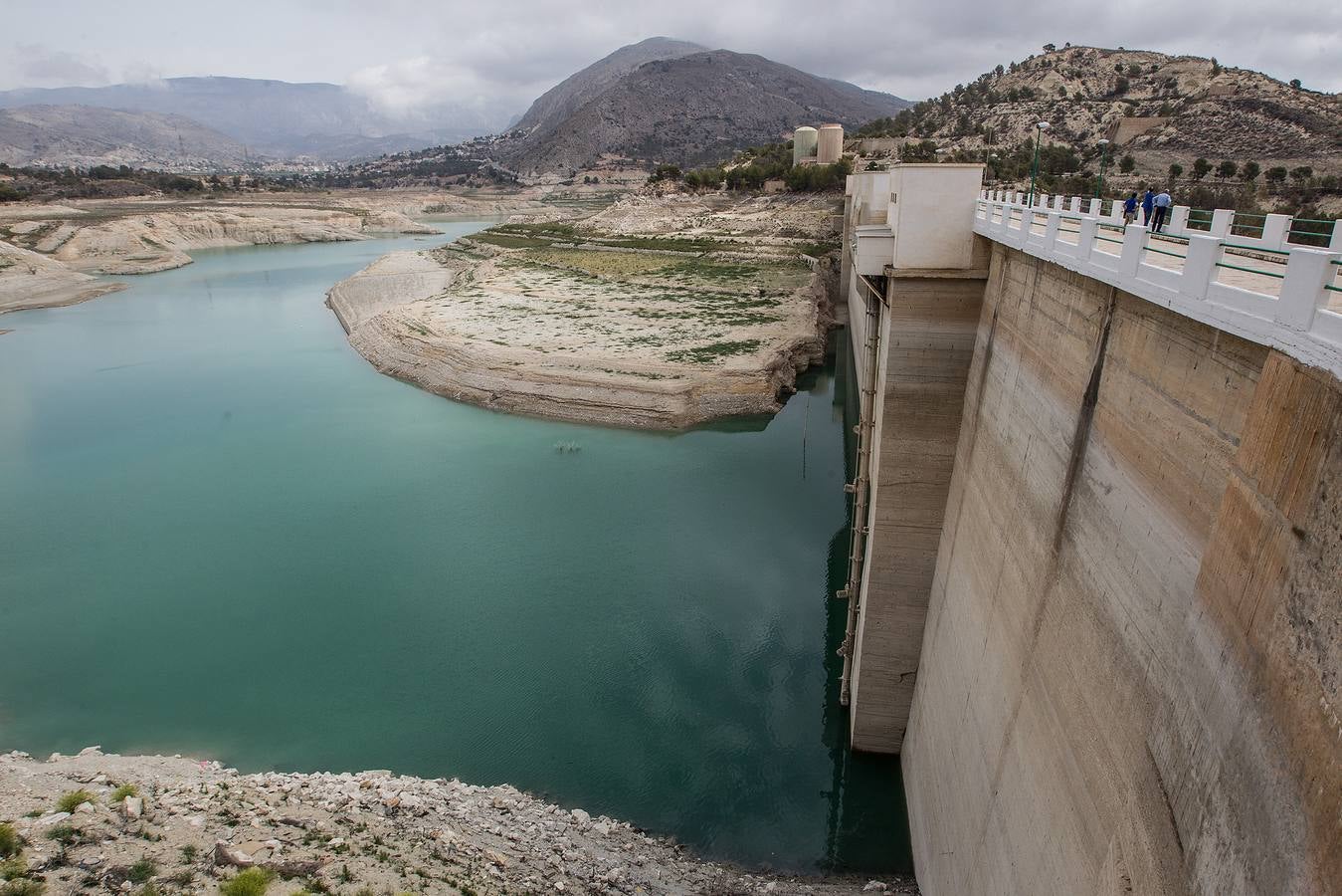 El embalse del Amadoiro, bajo mínimo