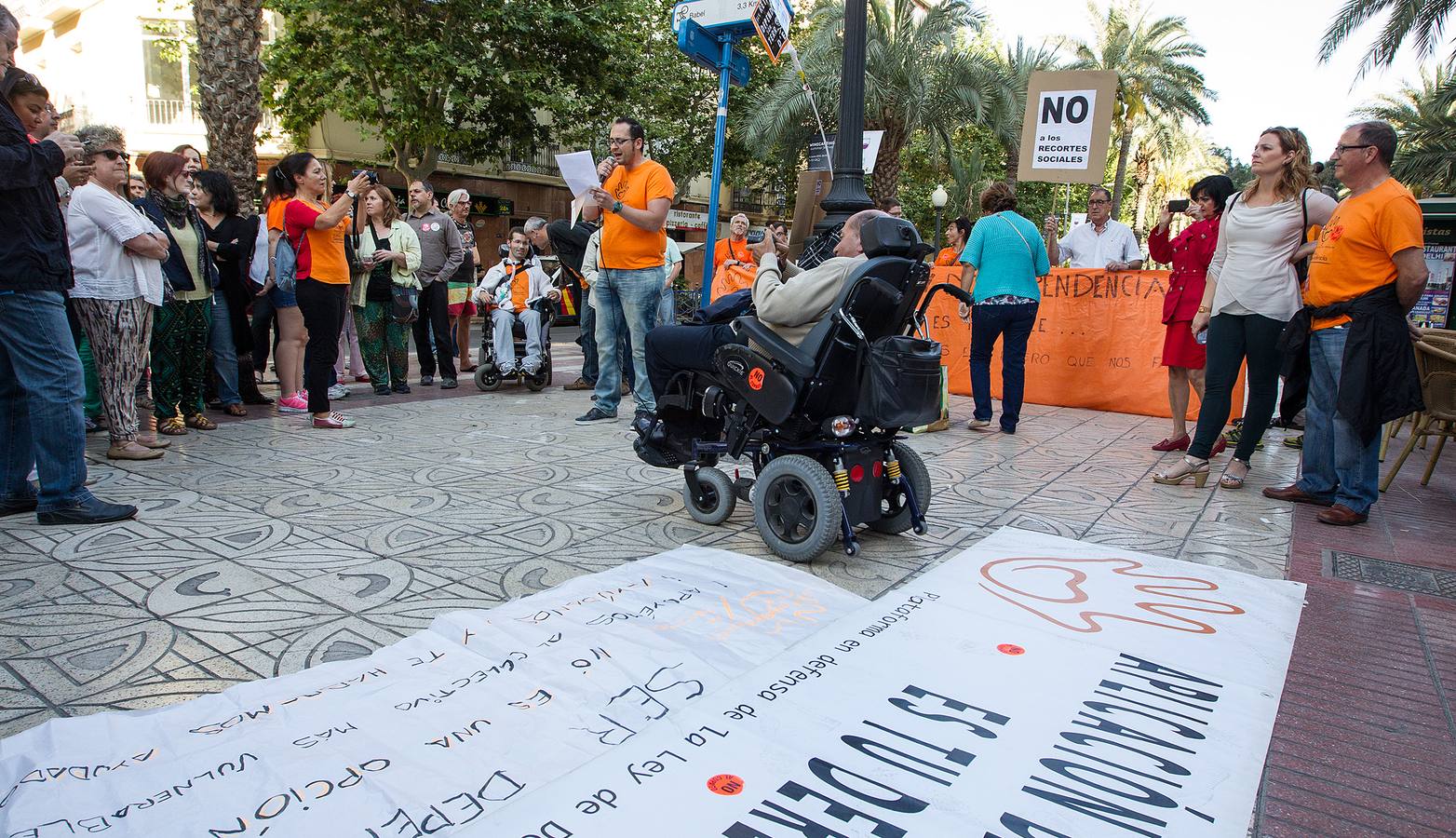 Concentración en defensa de la Ley de Dependencia