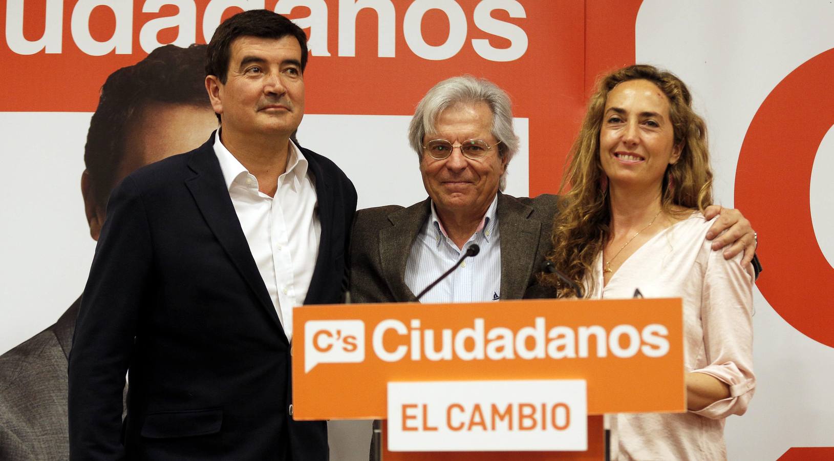 Noche electoral en la sede de los partidos autonómicos