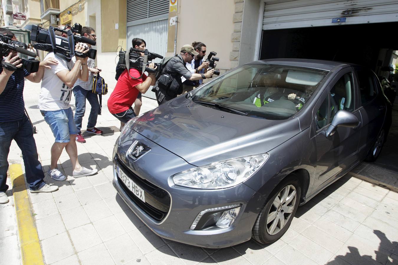 Detenido el delegado de Gobierno, Serafín Castellano, y otras ocho personas más