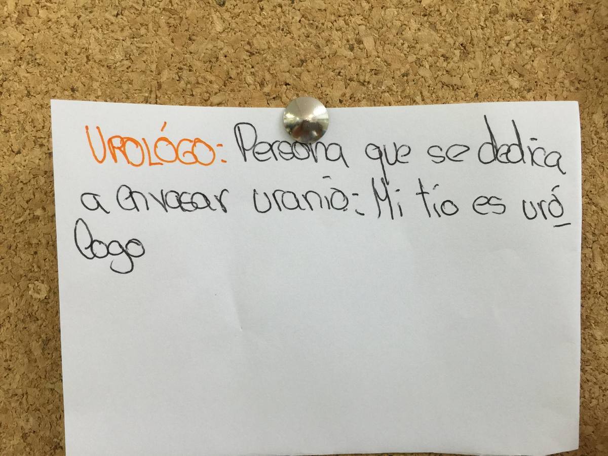 Las curiosas definiciones de palabras escritas por niños de 10 años que triunfan en la red