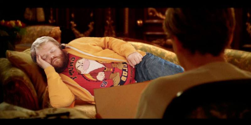 Se echa una siesta y se despierta convertido en meme