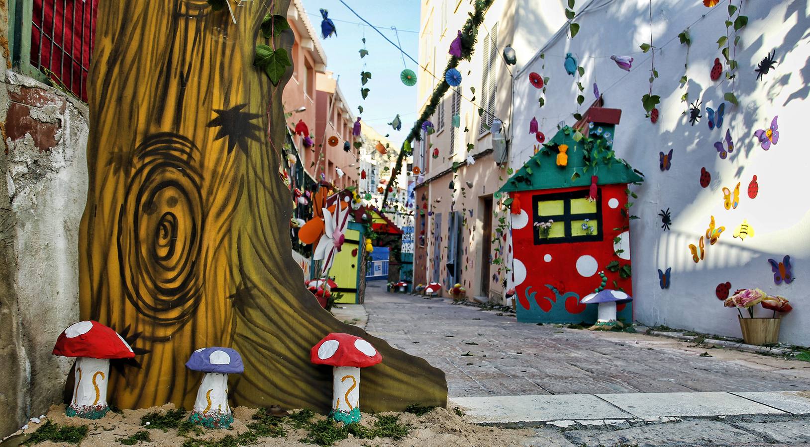 La calle Balseta y la barraca &#039;Trons y Bacores&#039;, premiadas