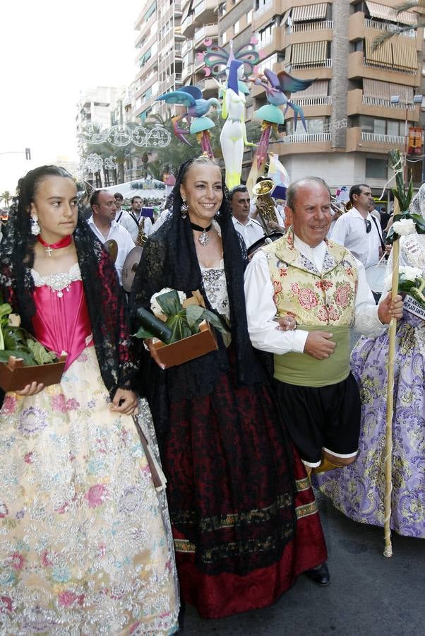 Primera jornada de la Ofrenda de Flores