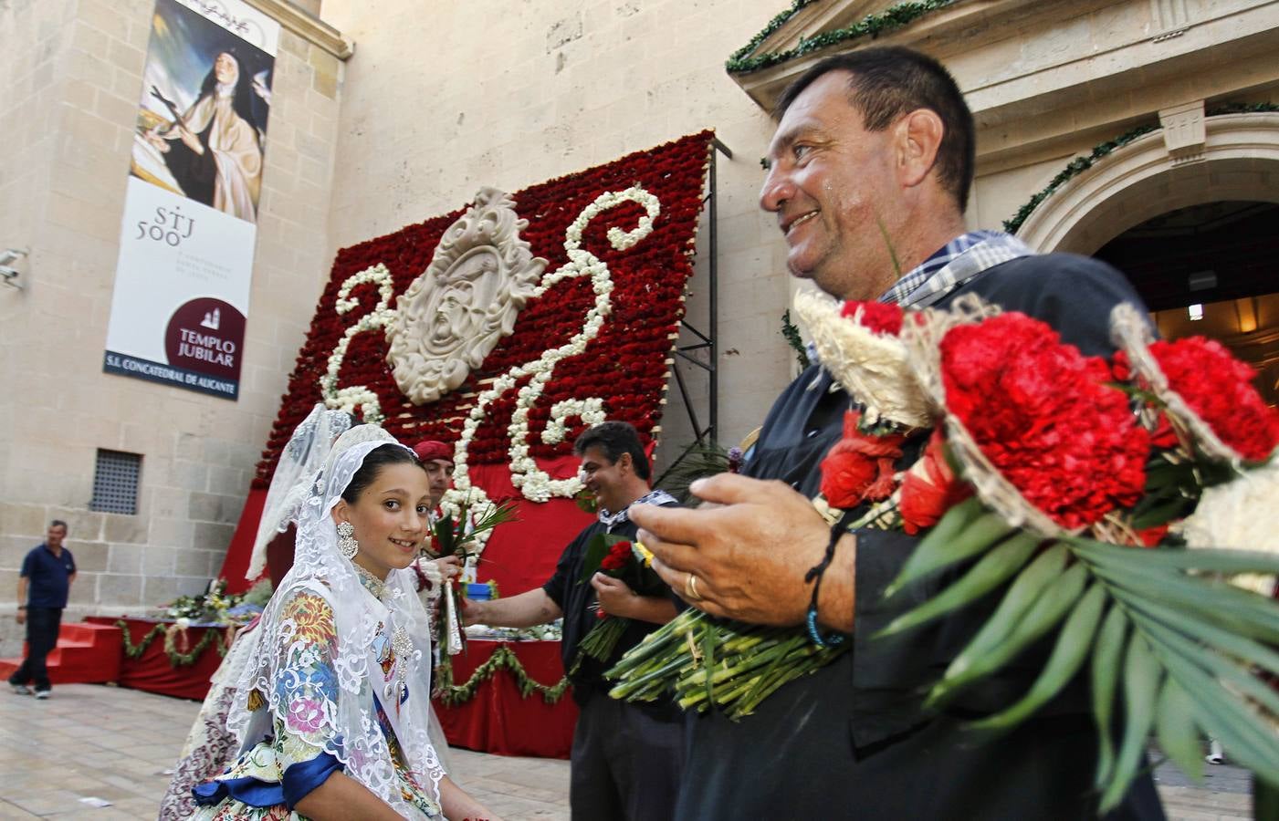 Segunda jornada de la ofrenda floral de Hogueras 2015