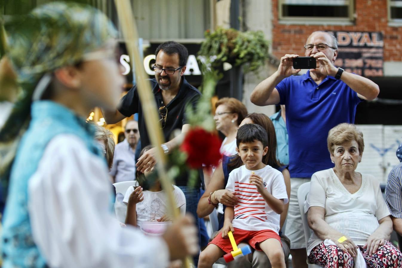 Segunda jornada de la ofrenda floral de Hogueras 2015