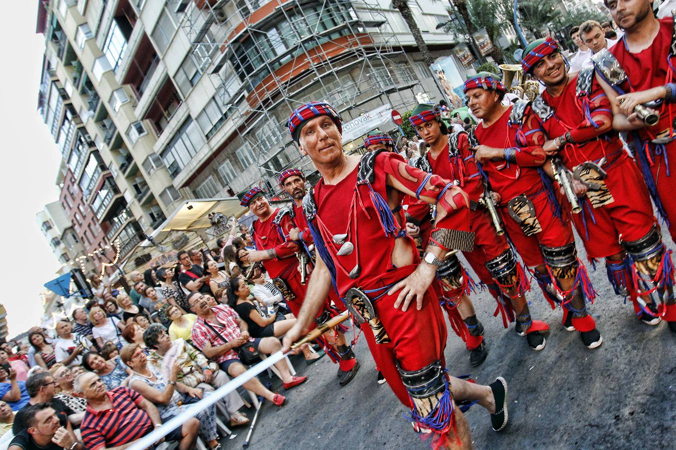 Desfile Folklórico internacional de Hogueras 2015