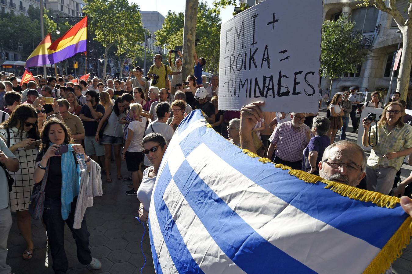 Cerca de 17.000 personas se manifestan a favor del &#039;No&#039; en el referéndum en Grecia