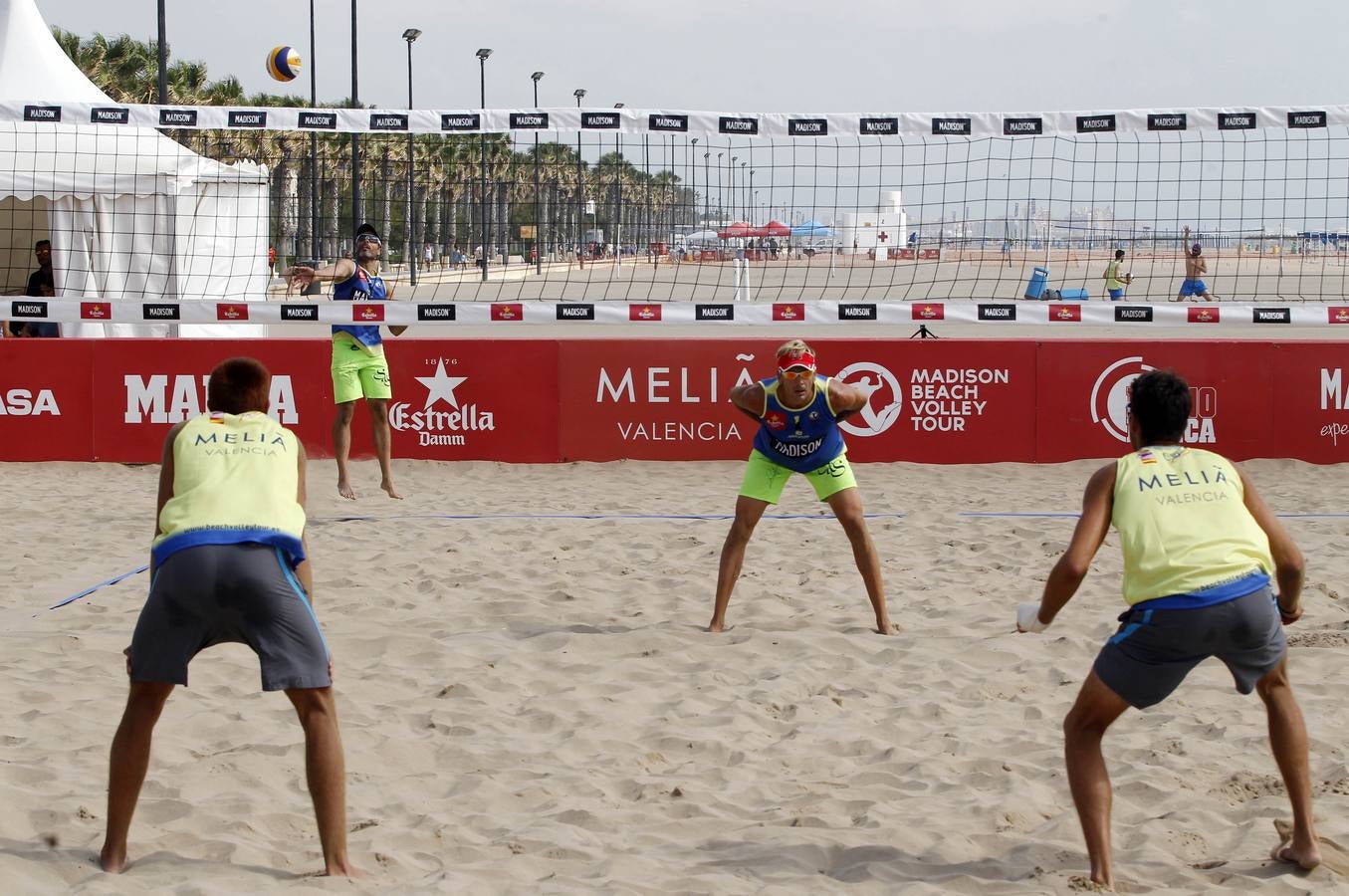 Campeonato de voley playa en la Malvarrosa