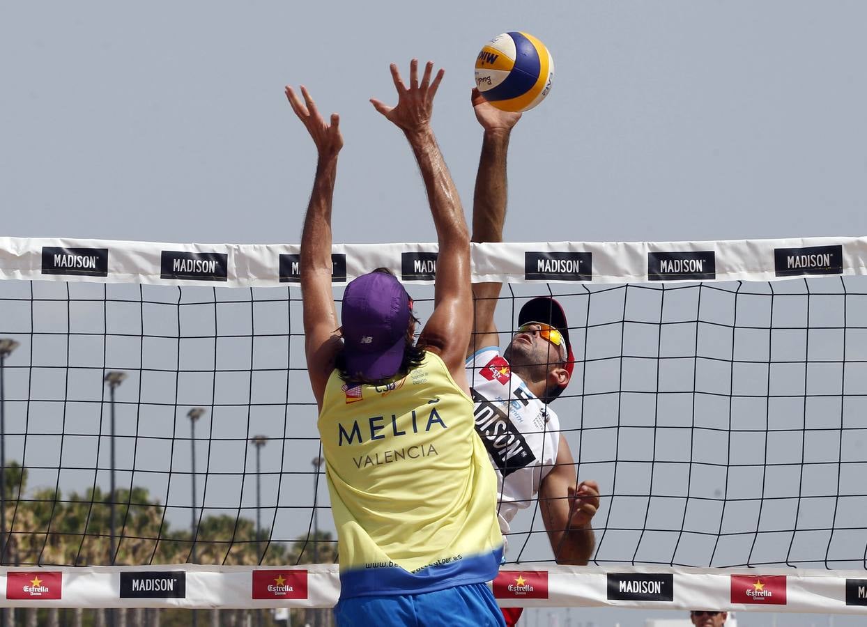 Campeonato de voley playa en la Malvarrosa