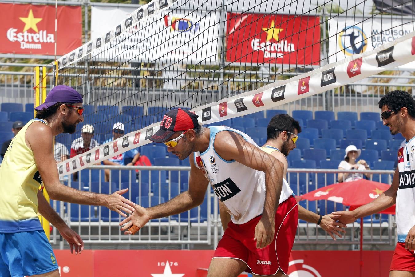 Campeonato de voley playa en la Malvarrosa