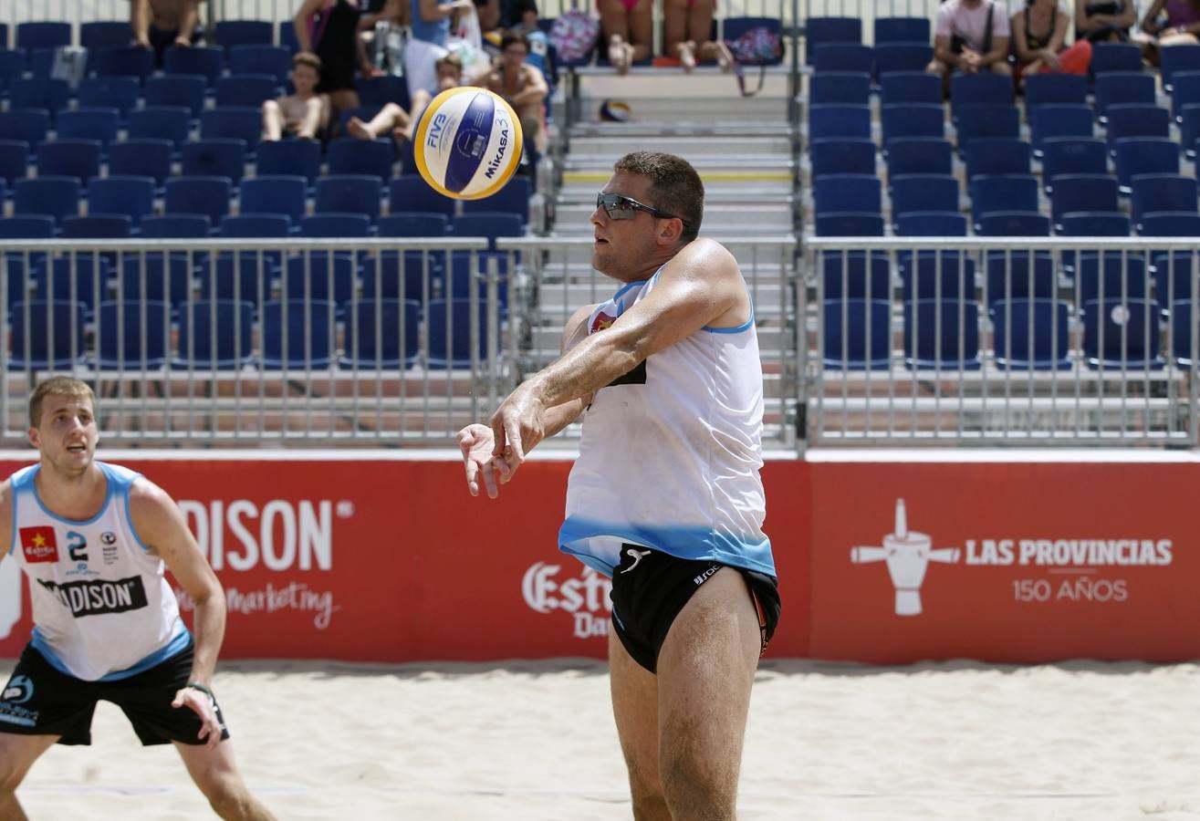 Campeonato de voley playa en la Malvarrosa