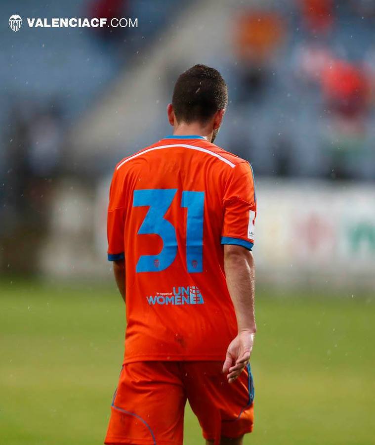 El Valencia CF golea en el primer partido de pretemporada