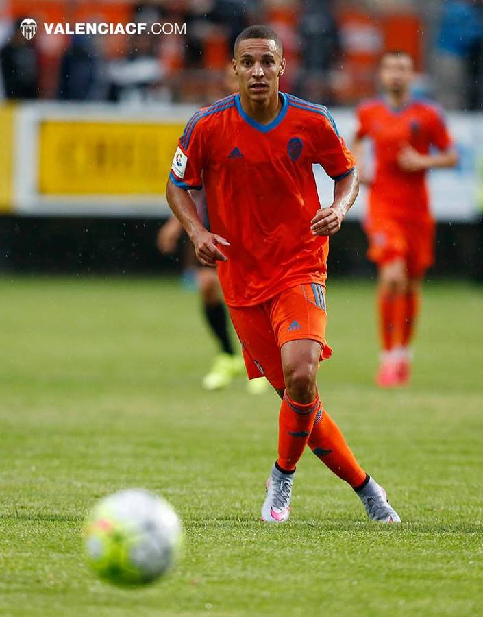 El Valencia CF golea en el primer partido de pretemporada