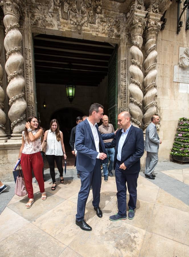 Reunión de los equipos de gobierno de los ayuntamientos de Alicante y Elche