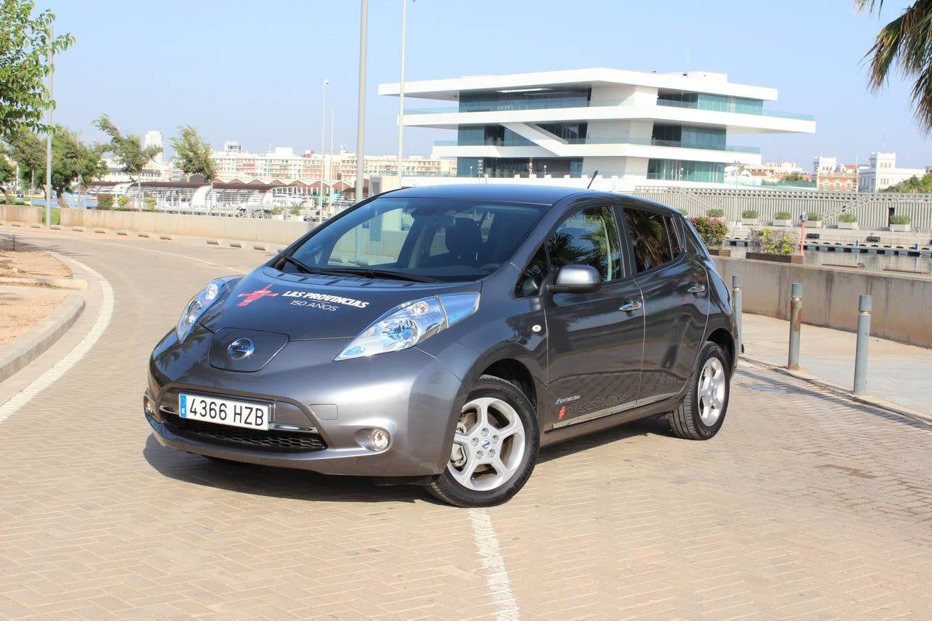 Prueba: Nissan Leaf, tan bueno como un compacto pero en eléctrico