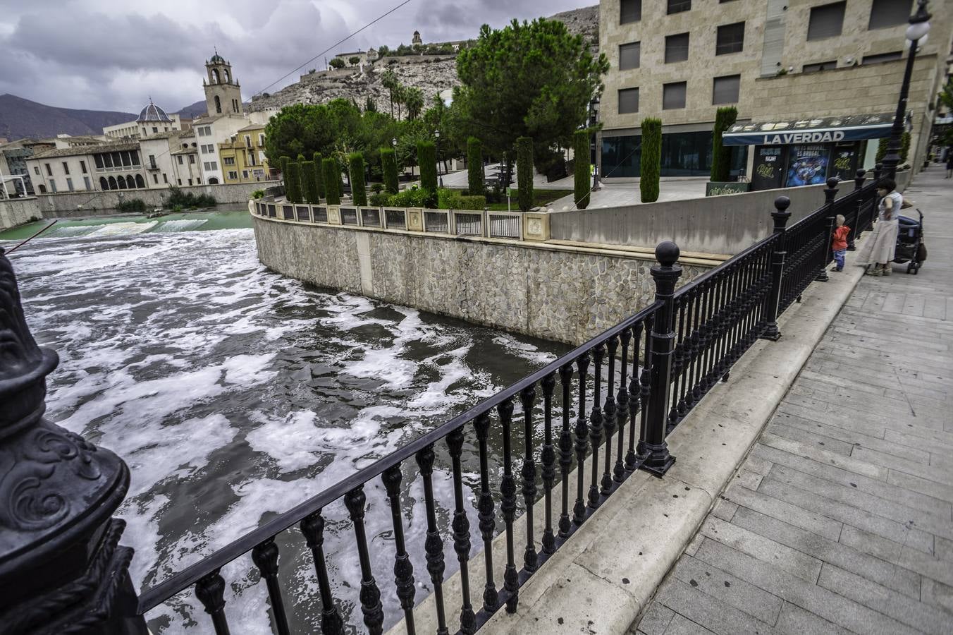 Medio Ambiente pide a la CHS información sobre el vertido al río