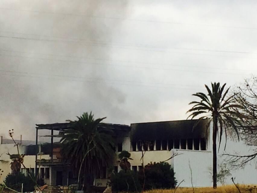 Incendio Industrial en la Pista de Ademuz, a la altura de Paterna