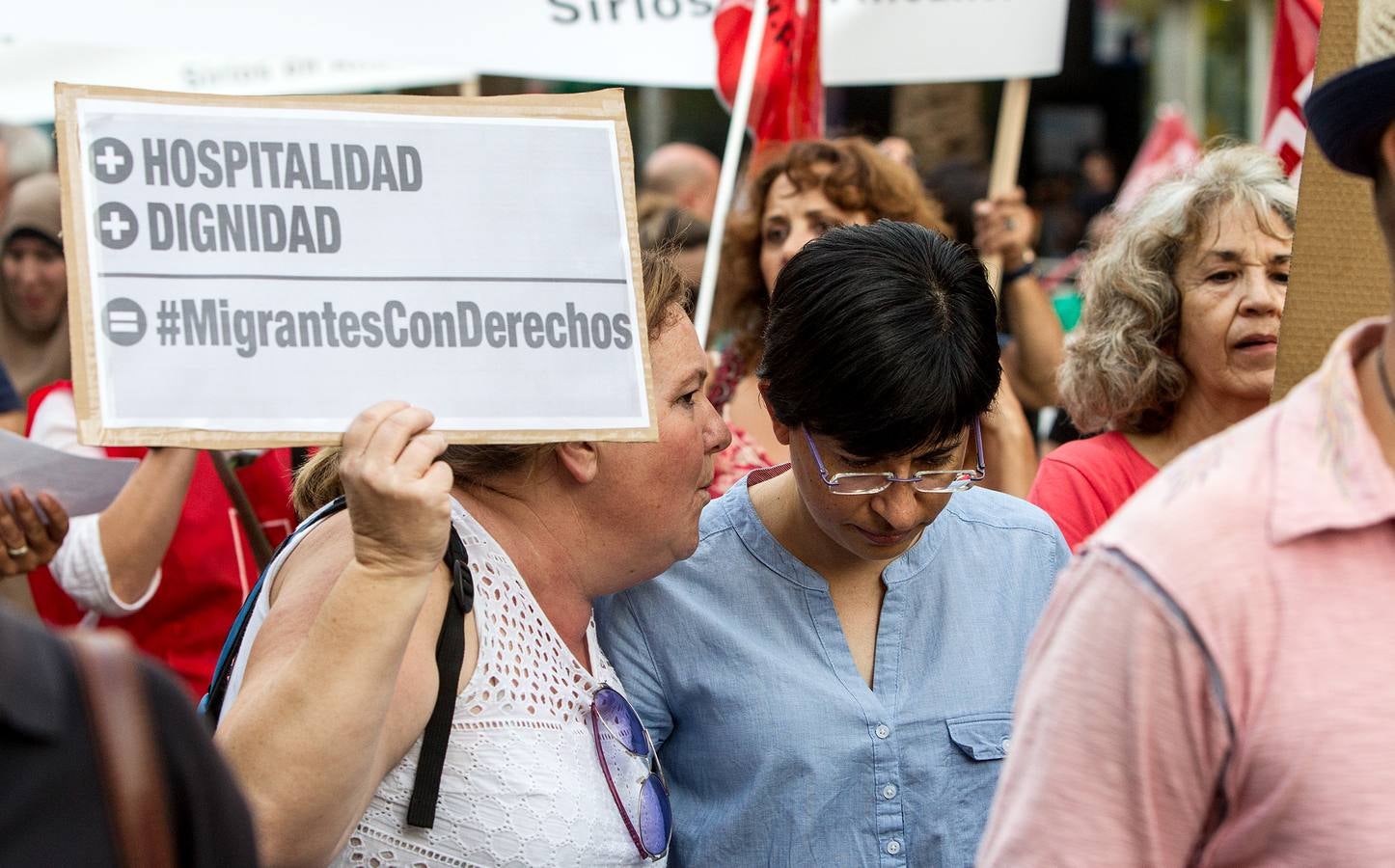 Los alicantinos salen a la calle para dar su apoyo al pueblo sirio