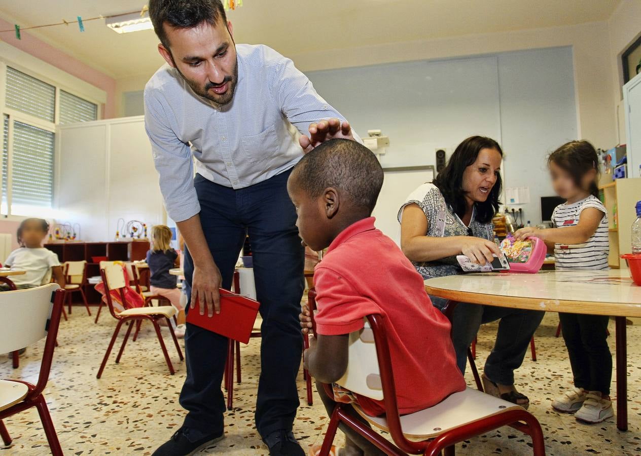 El conseller de Educación visita el colegio Emilio Varela