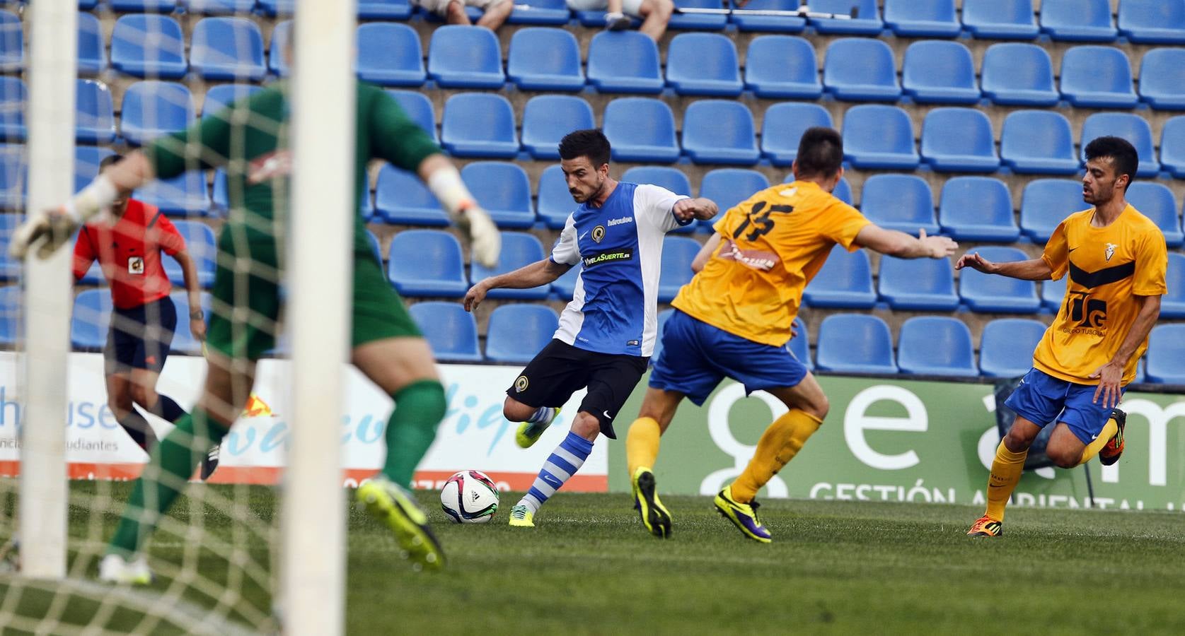 Las mejores imágenes del Hércules - Badalona (2-0)