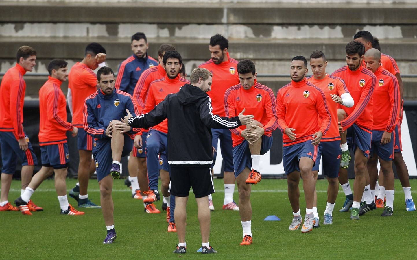 El Valencia prepara el partido de Champions contra el Gent